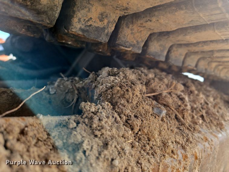 image for item DT7072 2008 New Holland E35B mini excavator