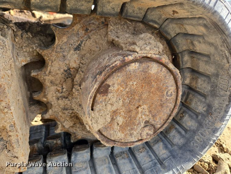 image for item DT7072 2008 New Holland E35B mini excavator