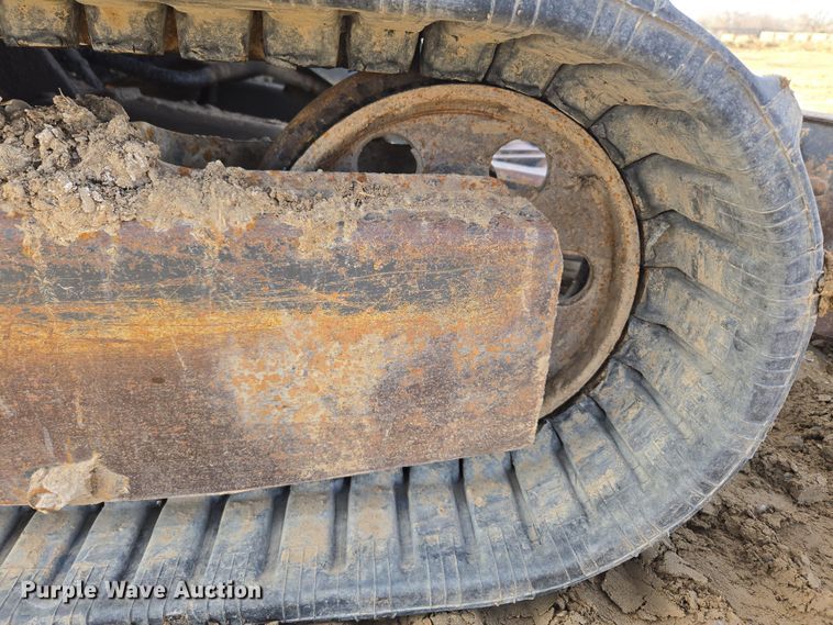 image for item DT7072 2008 New Holland E35B mini excavator