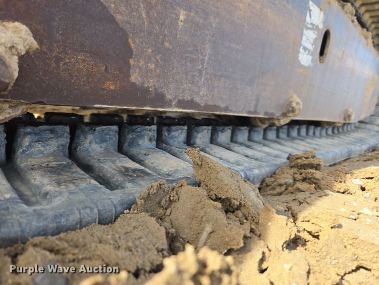 image for item DT7072 2008 New Holland E35B mini excavator