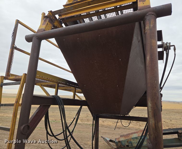 image for item DT7075 Peerless Conveyor DD488 vibratory screen