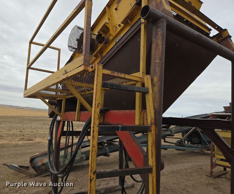 image for item DT7075 Peerless Conveyor DD488 vibratory screen