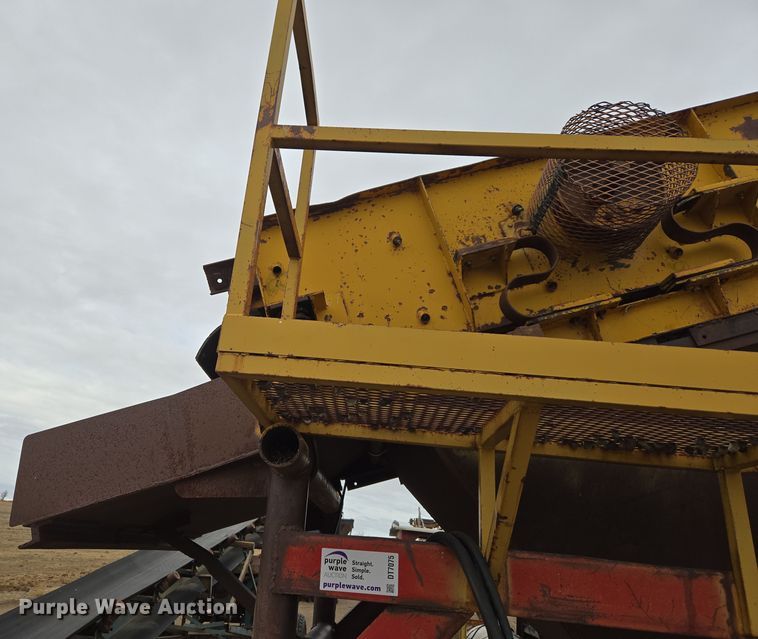 image for item DT7075 Peerless Conveyor DD488 vibratory screen
