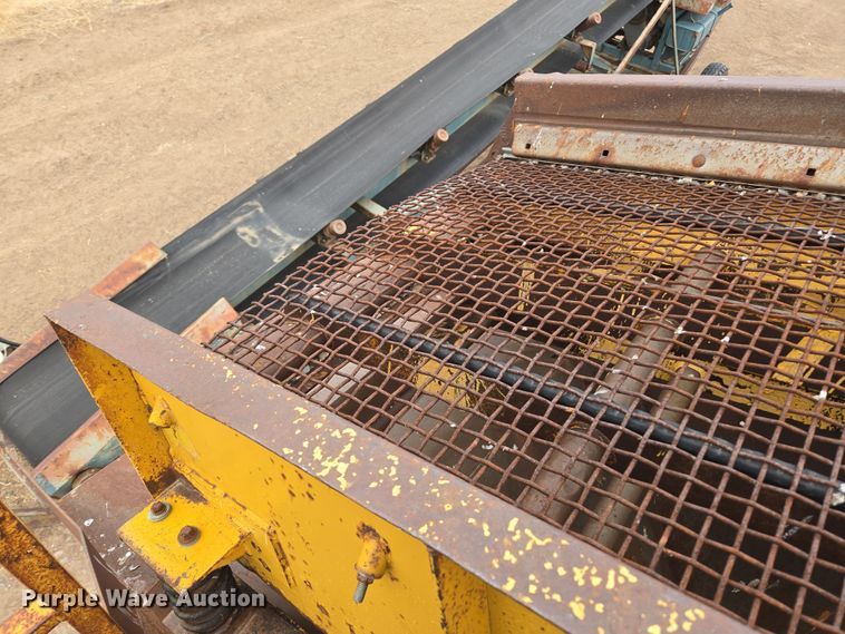 image for item DT7075 Peerless Conveyor DD488 vibratory screen