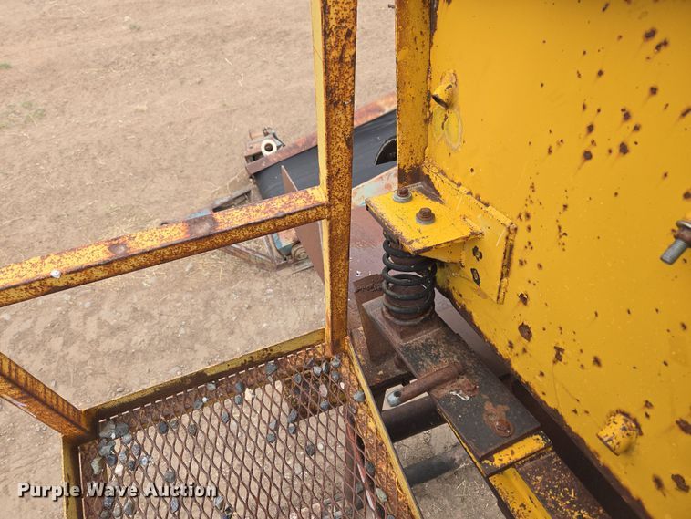 image for item DT7075 Peerless Conveyor DD488 vibratory screen