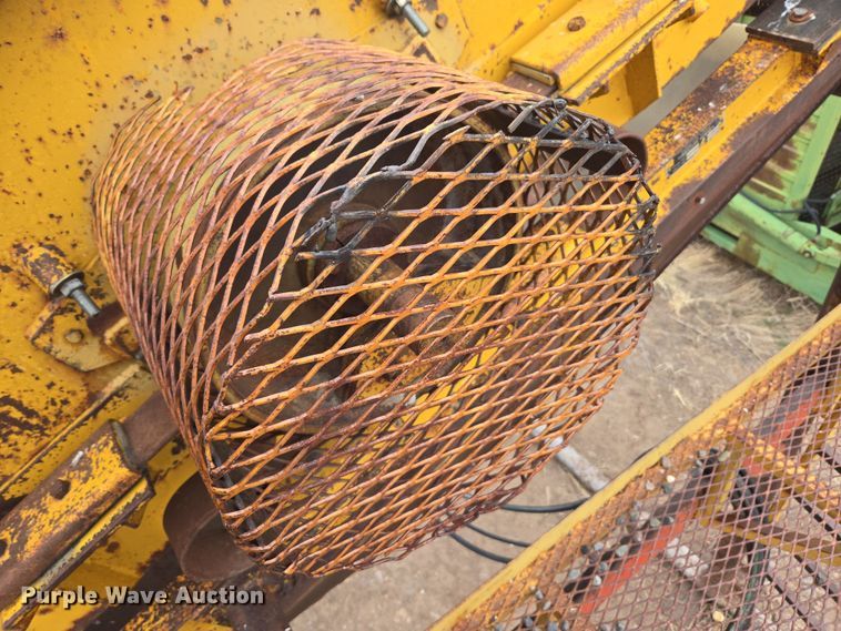 image for item DT7075 Peerless Conveyor DD488 vibratory screen