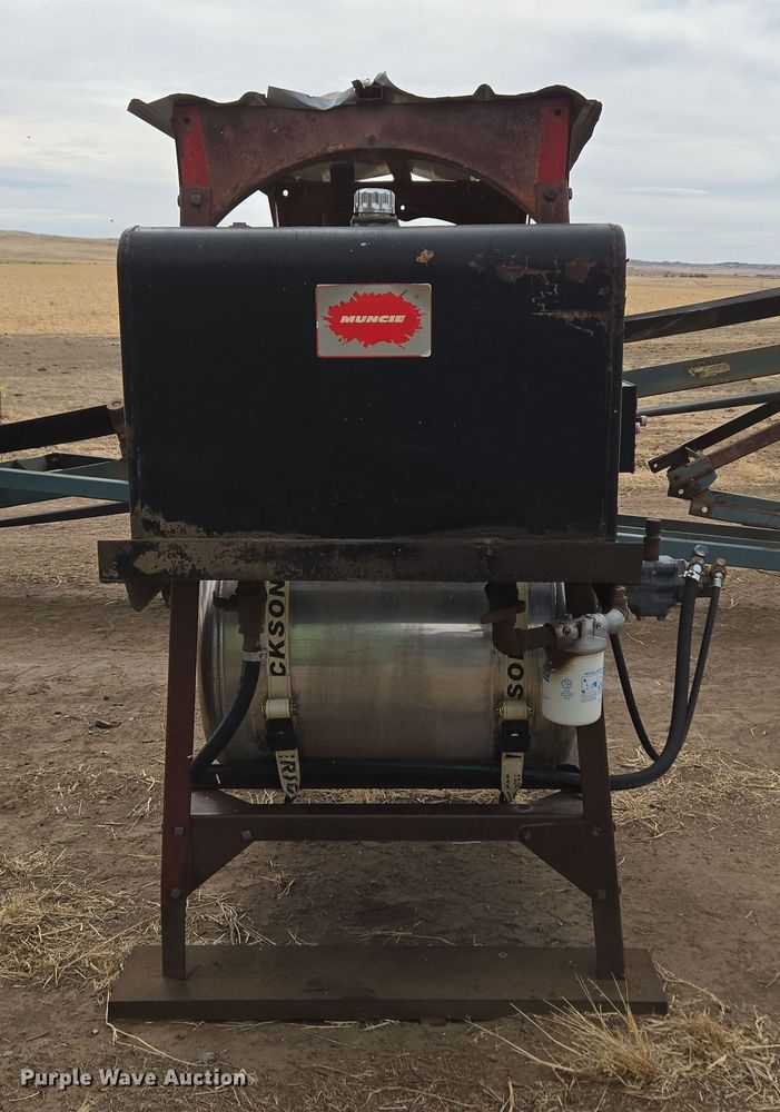 image for item DT7077 John Deere 4239 DF hydraulic power unit