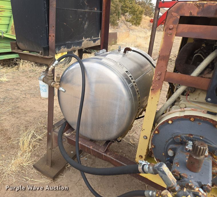 image for item DT7077 John Deere 4239 DF hydraulic power unit