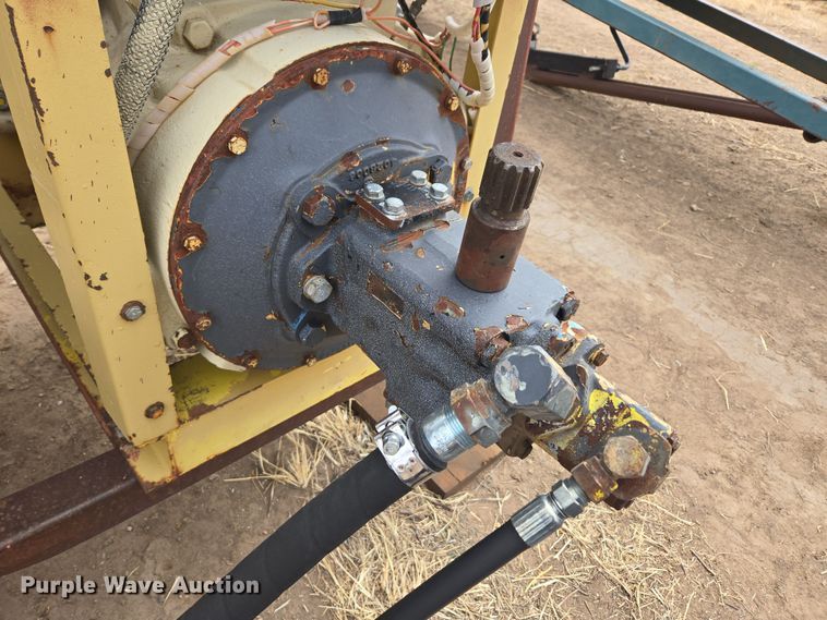 image for item DT7077 John Deere 4239 DF hydraulic power unit