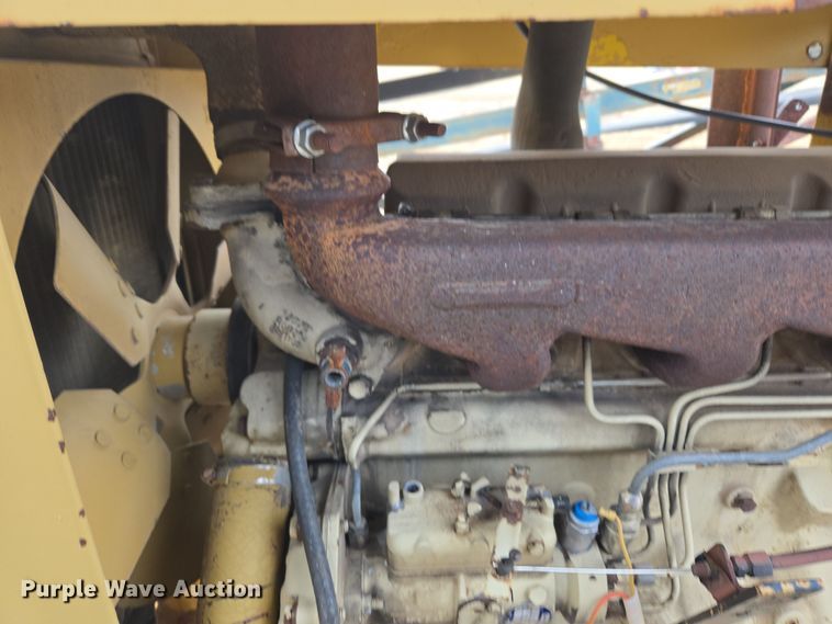 image for item DT7077 John Deere 4239 DF hydraulic power unit