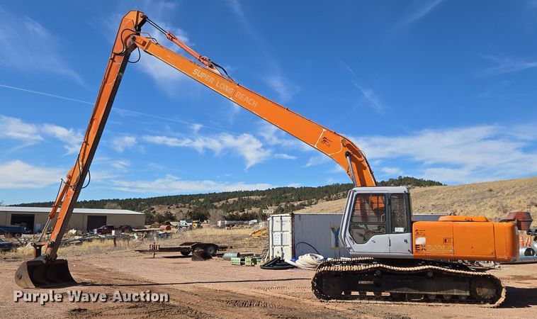 image for item DT7085 Hitachi EX200LC-2 long reach excavator