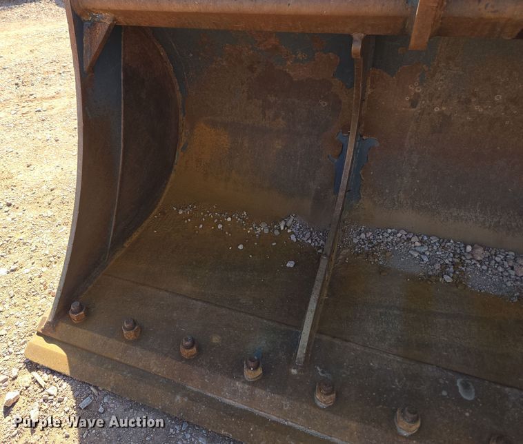 image for item DT7085 Hitachi EX200LC-2 long reach excavator