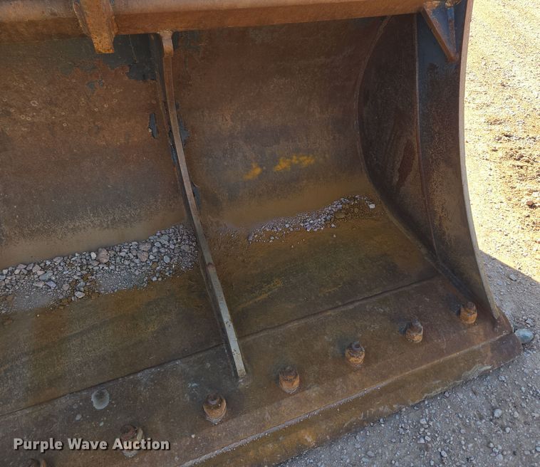 image for item DT7085 Hitachi EX200LC-2 long reach excavator