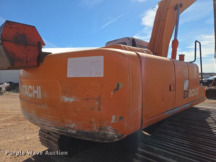 image for item DT7085 Hitachi EX200LC-2 long reach excavator