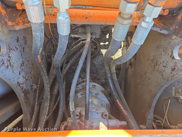 image for item DT7085 Hitachi EX200LC-2 long reach excavator