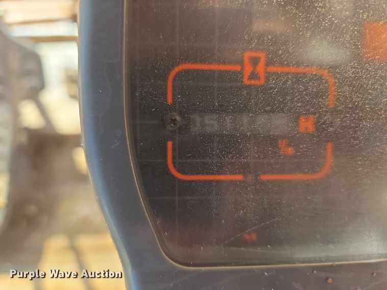 image for item DT7085 Hitachi EX200LC-2 long reach excavator