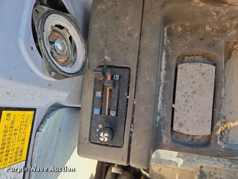 image for item DT7085 Hitachi EX200LC-2 long reach excavator