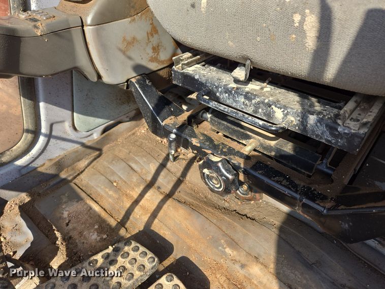 image for item DT7085 Hitachi EX200LC-2 long reach excavator