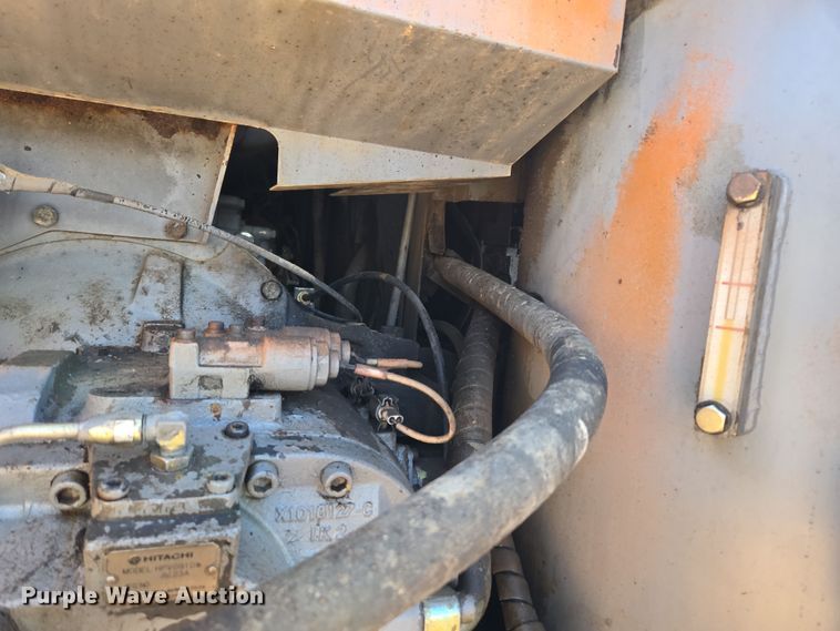 image for item DT7085 Hitachi EX200LC-2 long reach excavator