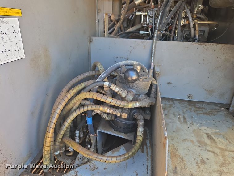 image for item DT7085 Hitachi EX200LC-2 long reach excavator