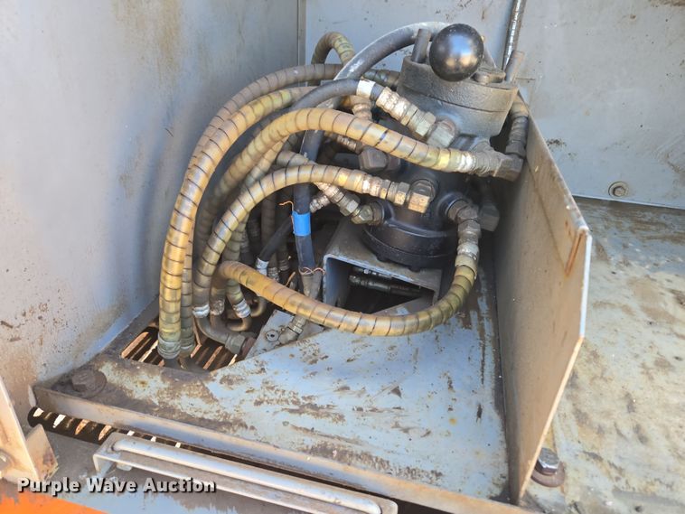 image for item DT7085 Hitachi EX200LC-2 long reach excavator