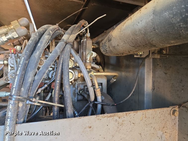 image for item DT7085 Hitachi EX200LC-2 long reach excavator