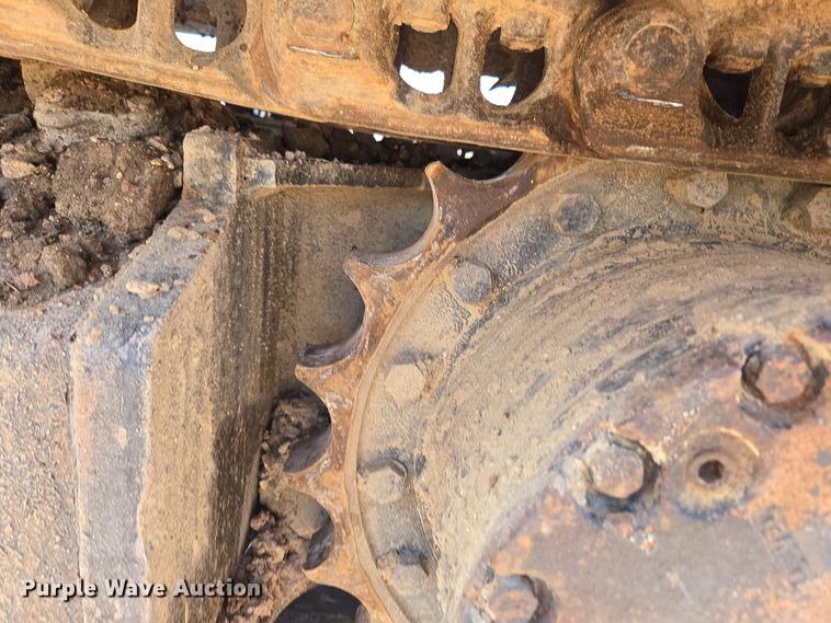 image for item DT7085 Hitachi EX200LC-2 long reach excavator