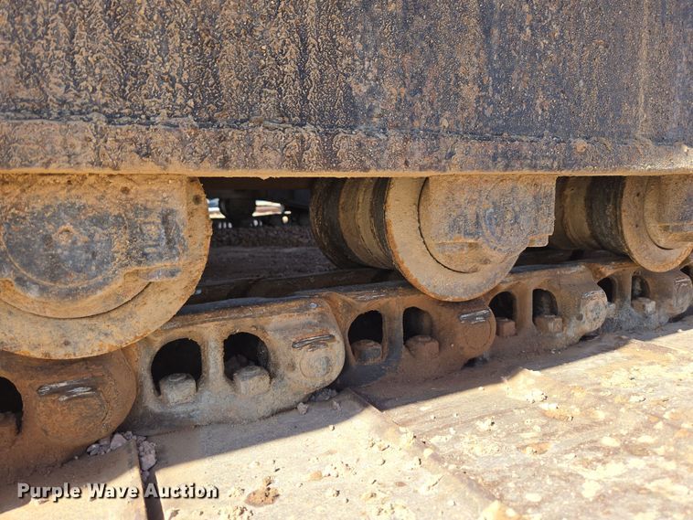 image for item DT7085 Hitachi EX200LC-2 long reach excavator