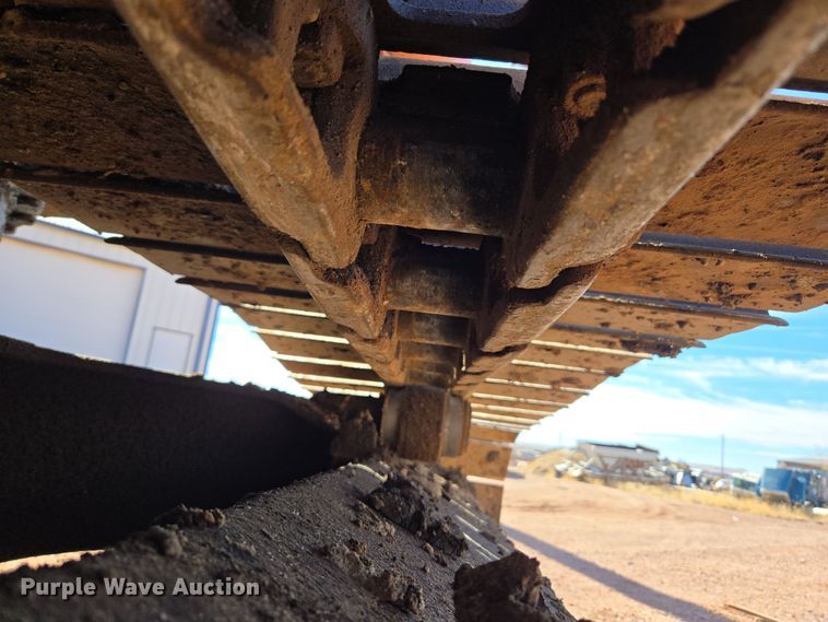 image for item DT7085 Hitachi EX200LC-2 long reach excavator