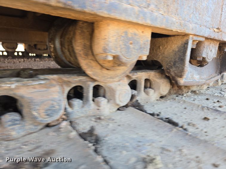 image for item DT7085 Hitachi EX200LC-2 long reach excavator