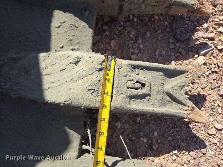 image for item DT7086 42