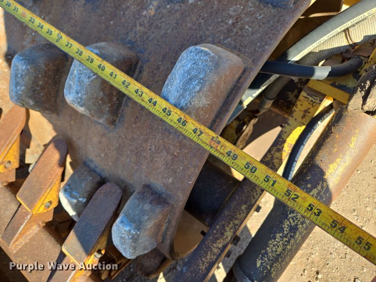 image for item DT7087 1993 Caterpillar  CP-323 single drum vibratory roller