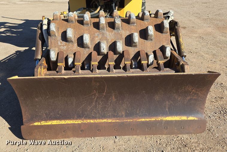 image for item DT7087 1993 Caterpillar  CP-323 single drum vibratory roller