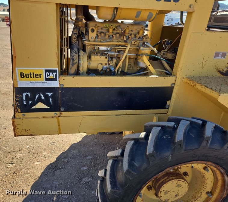 image for item DT7087 1993 Caterpillar  CP-323 single drum vibratory roller