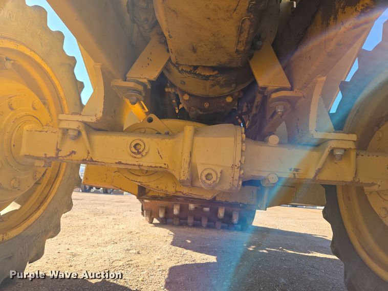 image for item DT7087 1993 Caterpillar  CP-323 single drum vibratory roller