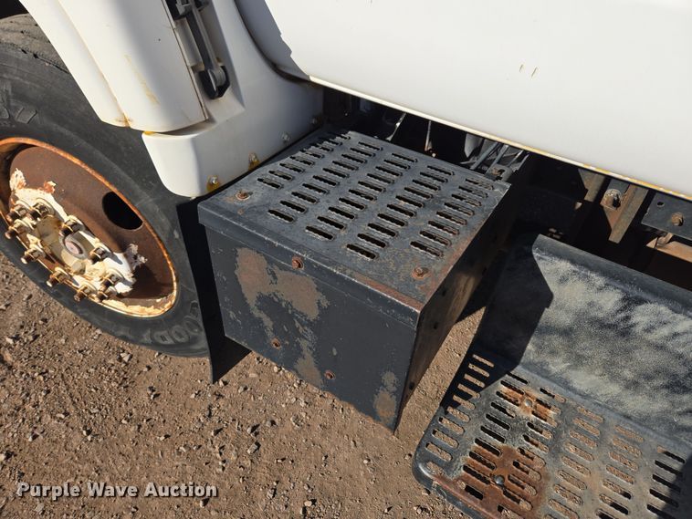 image for item DT7088 1998 GMC C7H042 dump truck