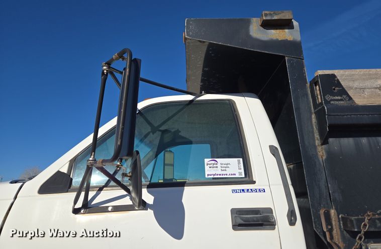 image for item DT7088 1998 GMC C7H042 dump truck