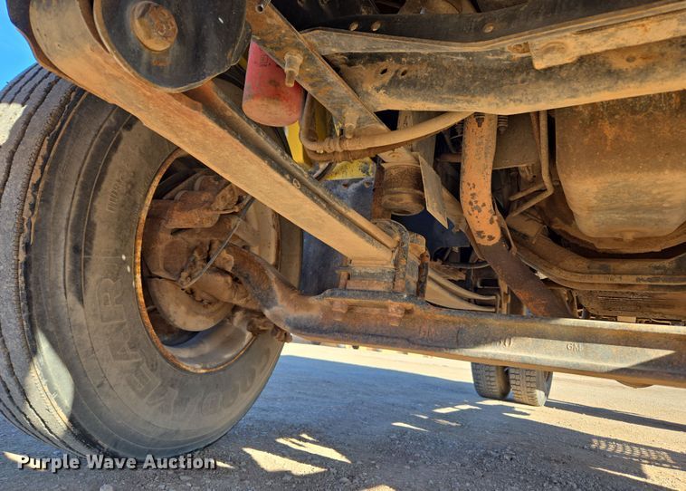 image for item DT7088 1998 GMC C7H042 dump truck