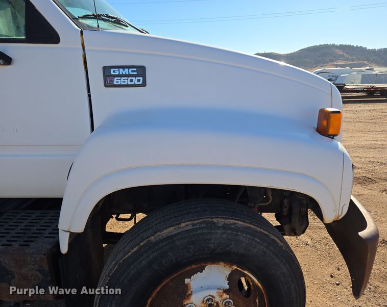 image for item DT7088 1998 GMC C7H042 dump truck