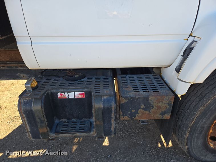 image for item DT7088 1998 GMC C7H042 dump truck