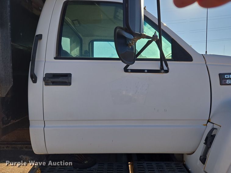 image for item DT7088 1998 GMC C7H042 dump truck