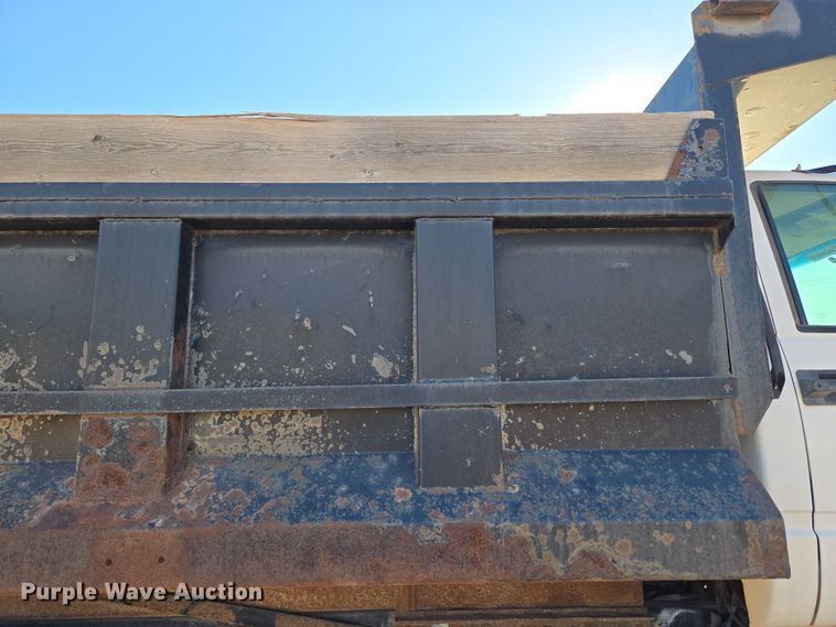 image for item DT7088 1998 GMC C7H042 dump truck