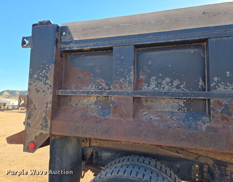 image for item DT7088 1998 GMC C7H042 dump truck