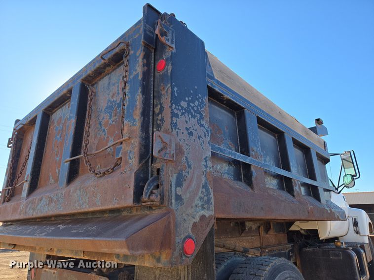 image for item DT7088 1998 GMC C7H042 dump truck