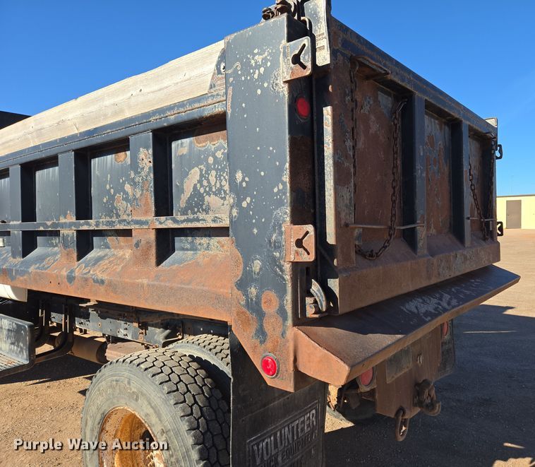 image for item DT7088 1998 GMC C7H042 dump truck