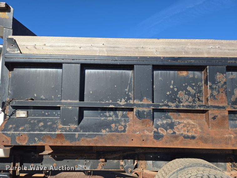 image for item DT7088 1998 GMC C7H042 dump truck