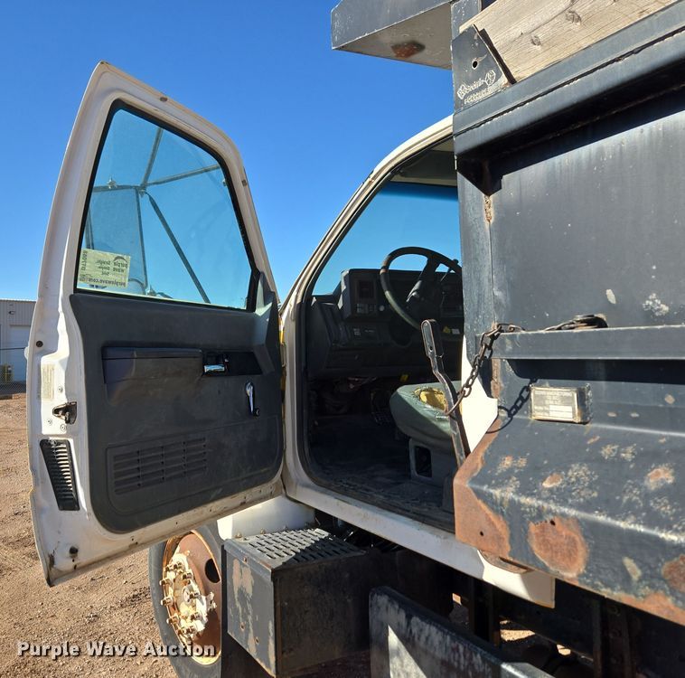 image for item DT7088 1998 GMC C7H042 dump truck