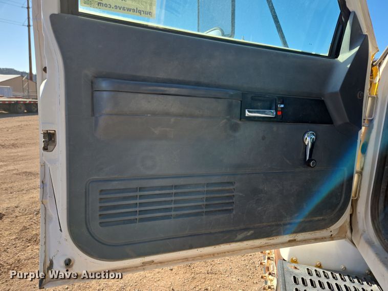 image for item DT7088 1998 GMC C7H042 dump truck