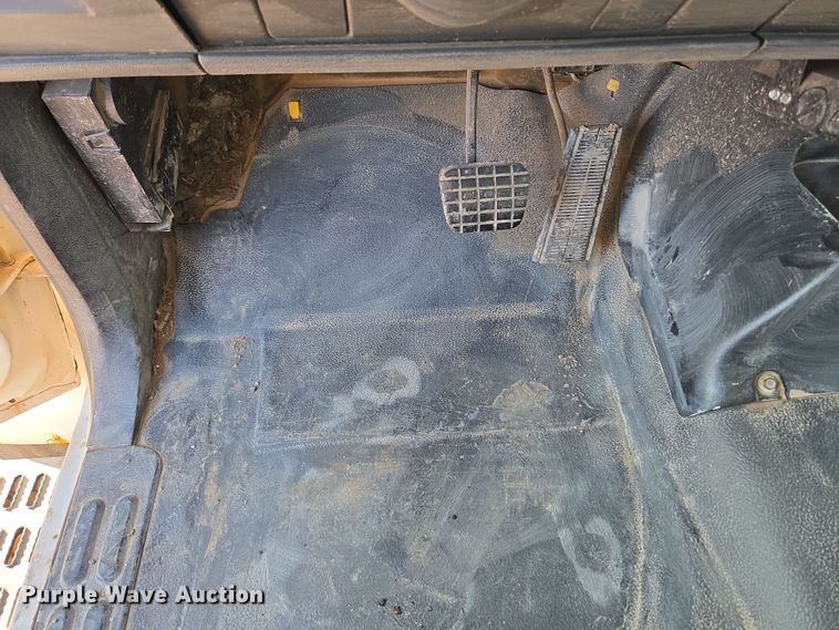 image for item DT7088 1998 GMC C7H042 dump truck