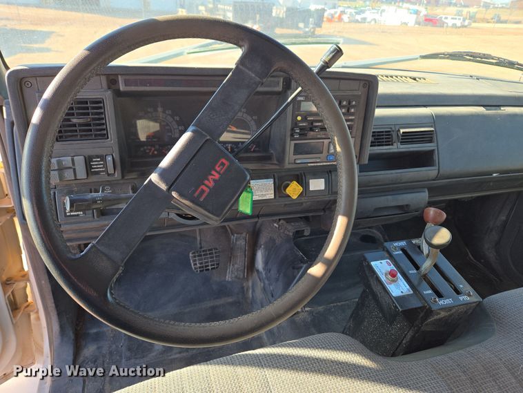 image for item DT7088 1998 GMC C7H042 dump truck